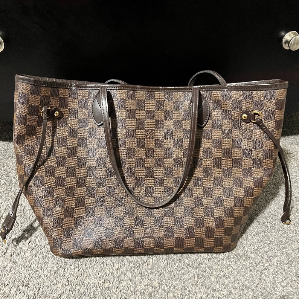Authentic Louis Vuitton Neverfull MM